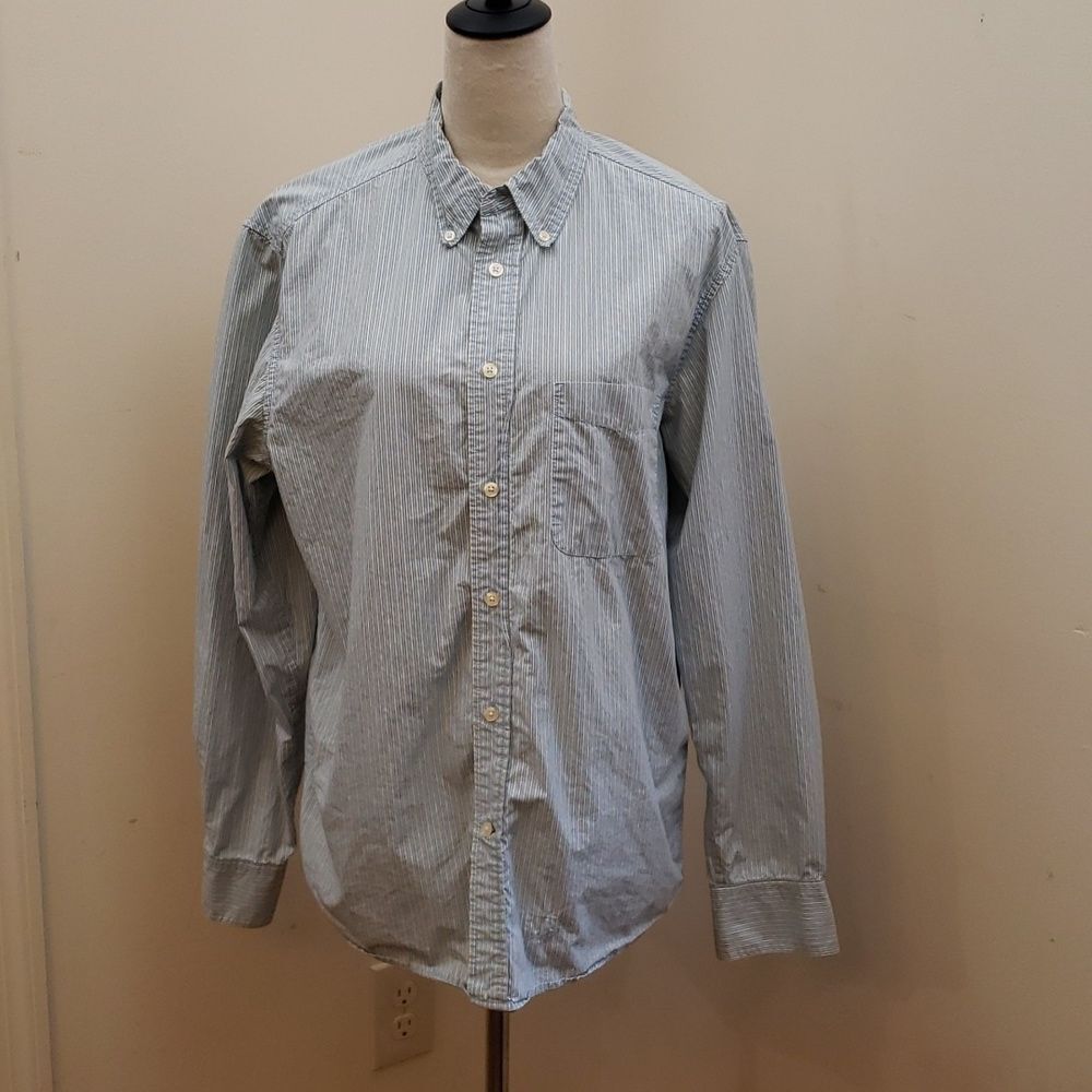 Old Navy Light Blue and White Button Down, Long Sleeve Men's Shirt, Size Medium